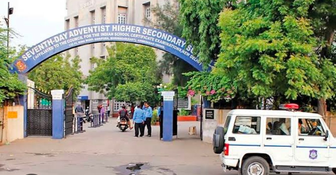 સેવન્થ ડે સ્કૂલમાં વિદ્યાર્થીની હત્યા કેસનો પડઘો: અમદાવાદમાં ખોખરા, મણિનગર, ઇસનપુર સહિતની 200 જેટલી શાળાઓ બંધ