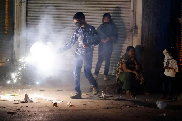 દિવાળી પછી અમદાવાદમાં હવા બની ‘ખતરનાક’, દેશના અન્ય શહેરોમાં શું છે સ્થિતિ?