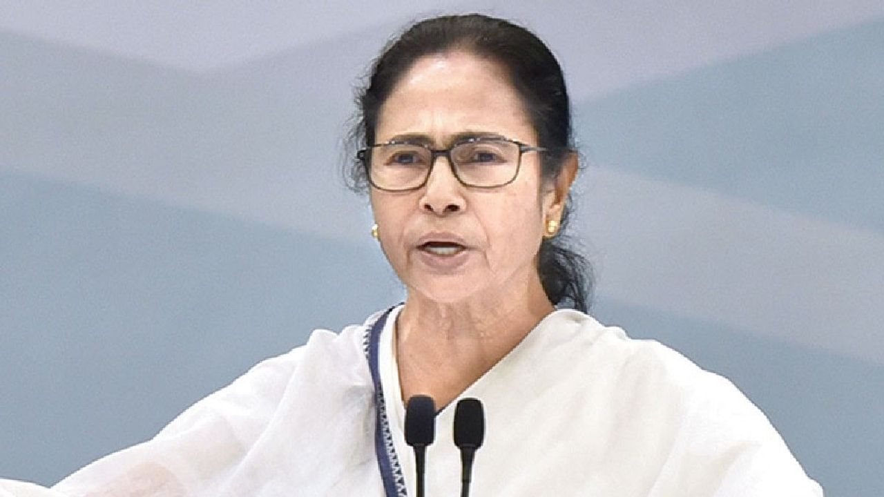 “મીડિયાએ મારા શબ્દોને તોડી-મરોડીને રજૂ કર્યા…,” નિવેદન પર થયેલા વિવાદ બાદ બોલ્યા CM મમતા બેનર્જી