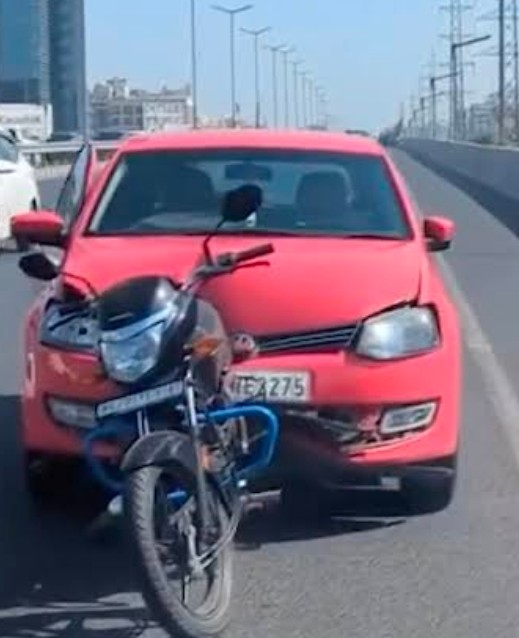 અમદાવાદમાં હિટ એન્ડ રનની ચોંકાવનારી ઘટના!કાર ચાલકે બાઇકને ટક્કર મારી, બાઇક બોનેટમાં ફસાયેલી હોવા છતાં ઢસેડતા જ ફરાર!